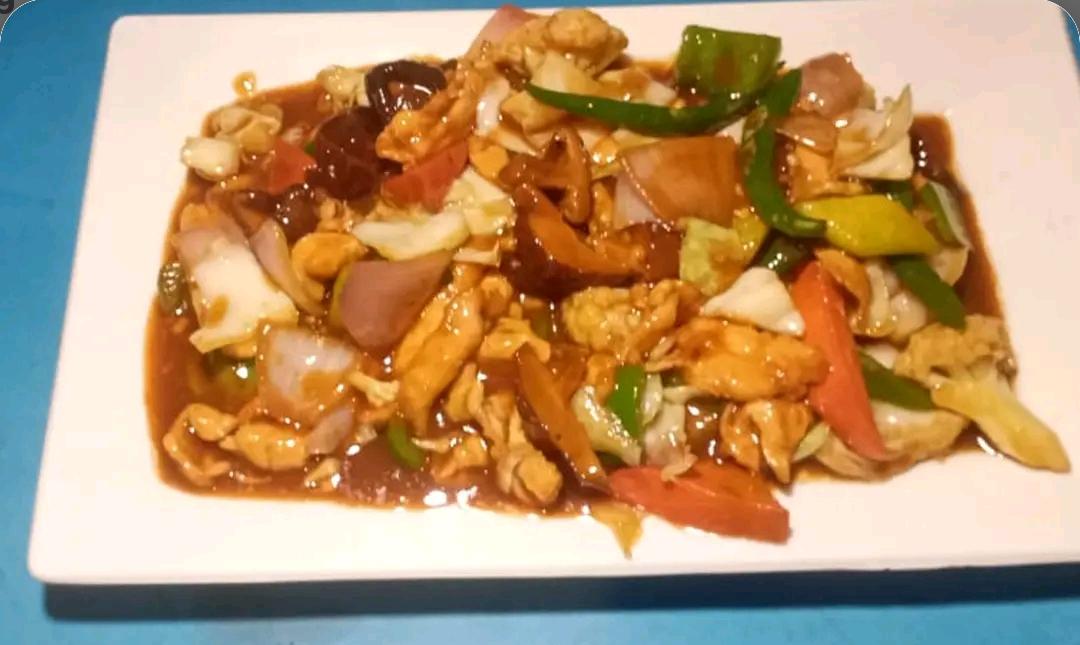 70A Beef with Button Mushroom and Vegetables.