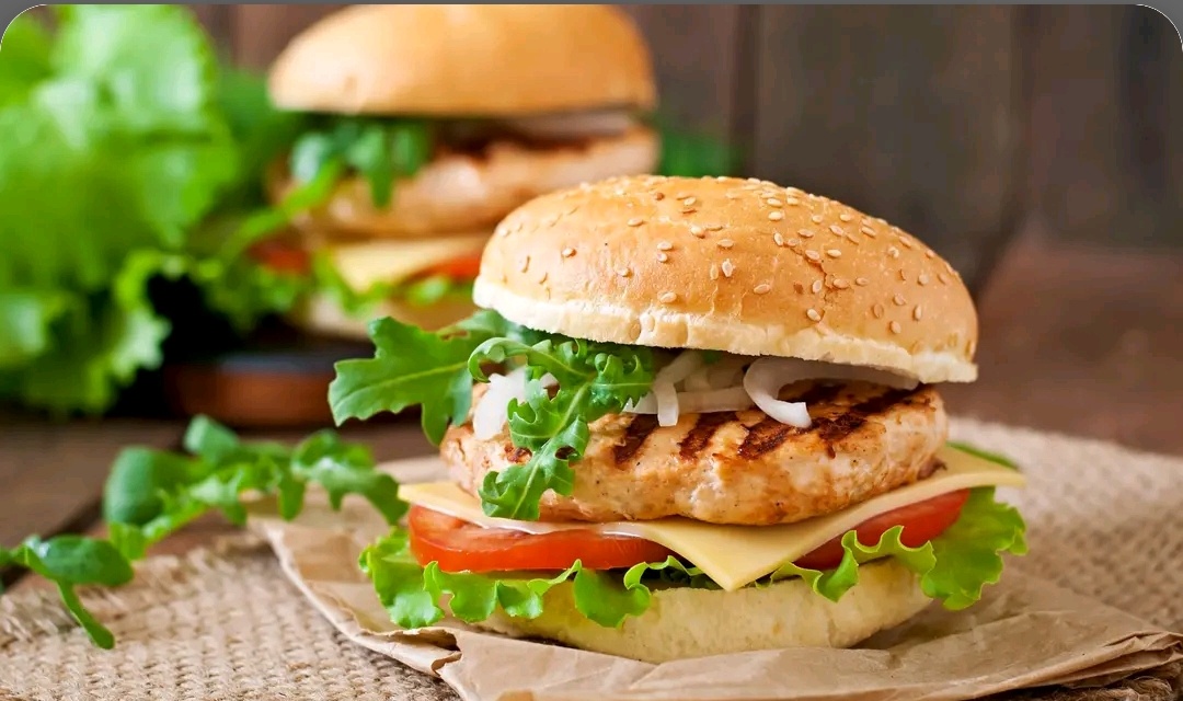 Grilled Shredded Chicken Burger