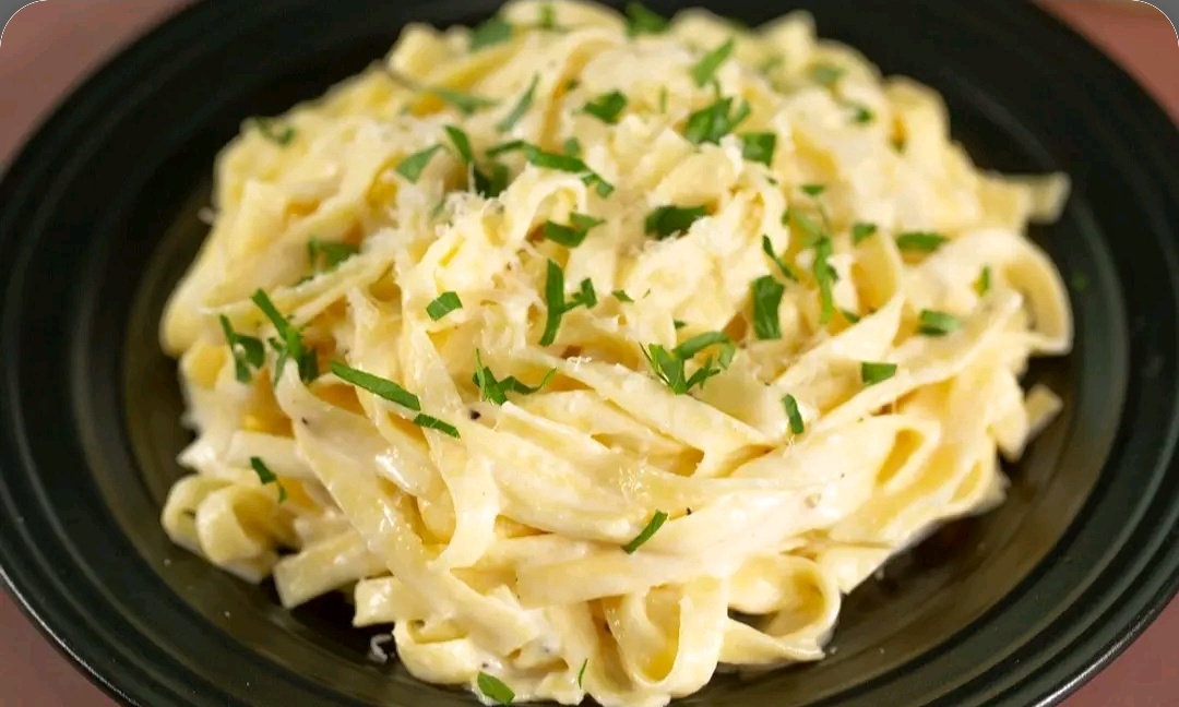 Spicy Chicken Fettuccine Pasta