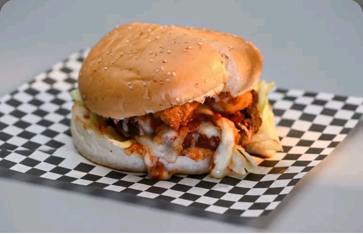 Mozzarella Chicken Cheese Burger
