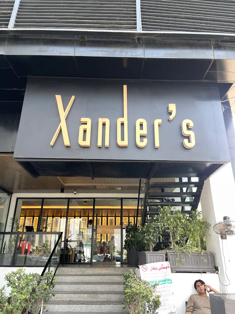 XANDER'S Restaurant